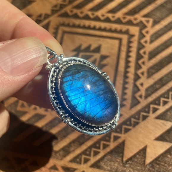Blue Flash Labradorite 925 sterling silver pendant - Picture 3 of 9